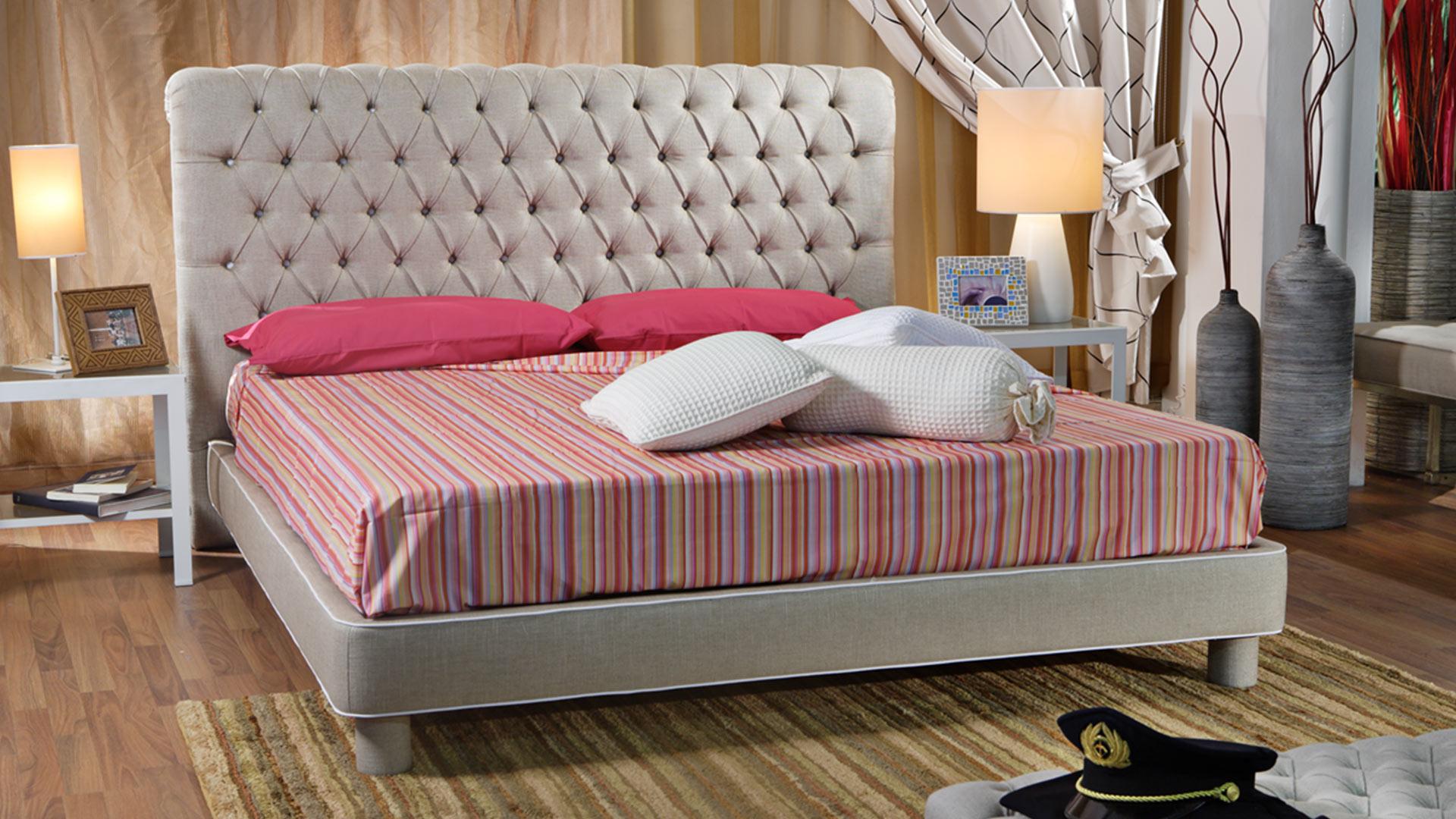 Double bed Chesterfield