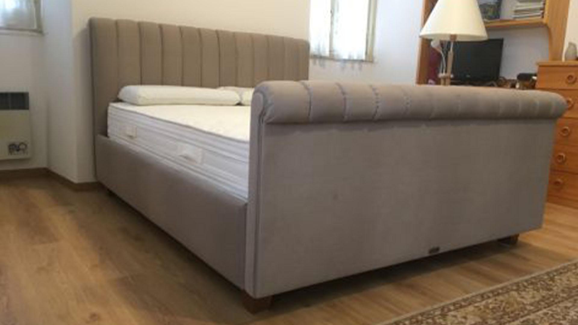 Letto Matrimoniale per Stanza Piccola 0